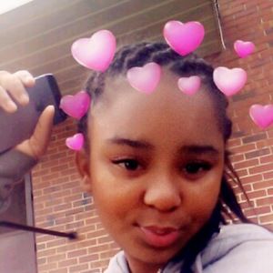 Meet your Posher, Melanie